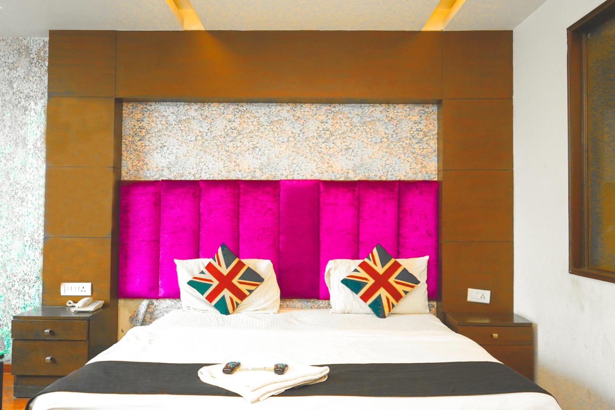 Hotel Sukoon - Ramesh Nagar New Delhi Eksteriør billede