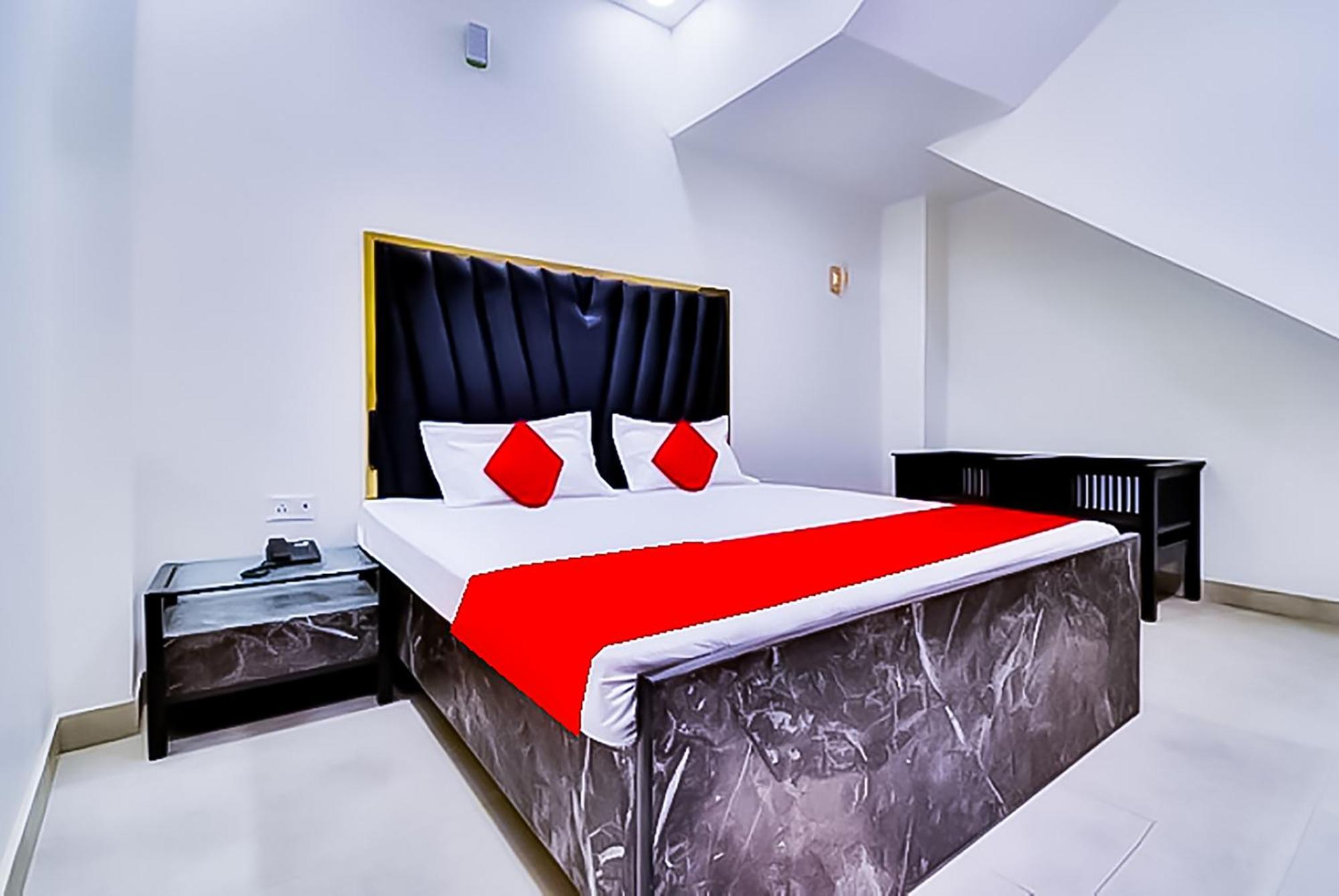 Hotel Sukoon - Ramesh Nagar New Delhi Eksteriør billede
