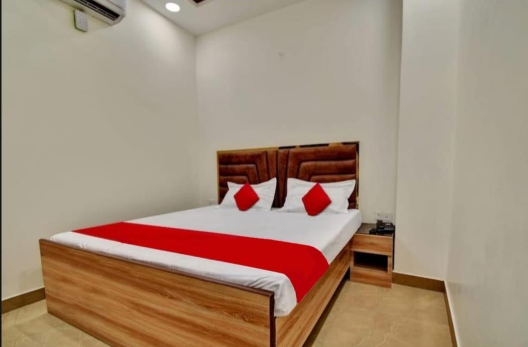 Hotel Sukoon - Ramesh Nagar New Delhi Eksteriør billede