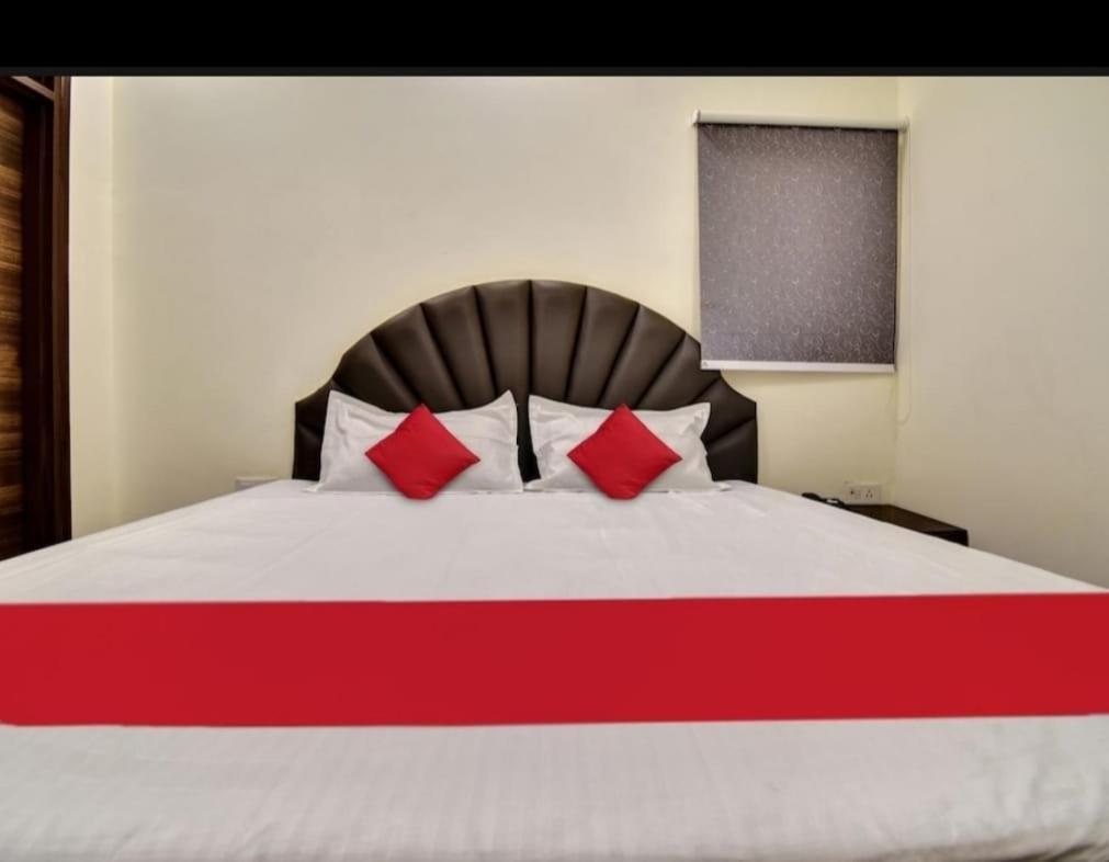 Hotel Sukoon - Ramesh Nagar New Delhi Eksteriør billede